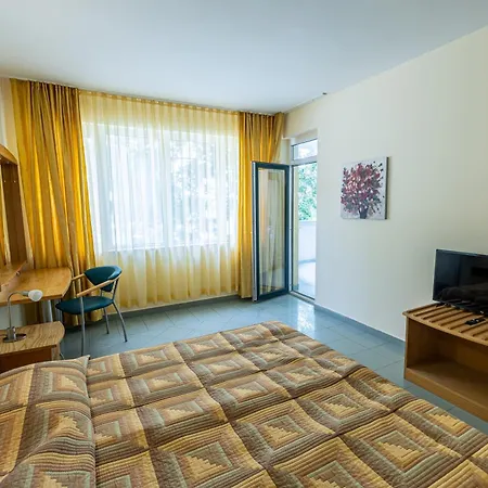Slavyanski Hotel 3*